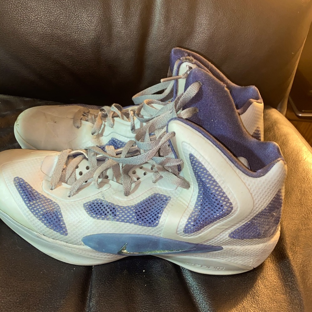 Nike Hyperfuse Size 13